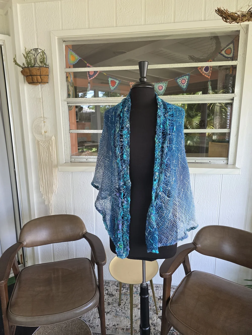 Vintage Y2K Boho Chic Triangle Shawl Blue Teal Knit Wrap Scarf Mermaidcore